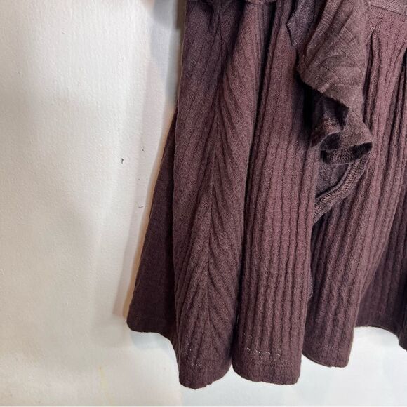 Free people ruffled short sleeves super cute - Picture 5 of 12